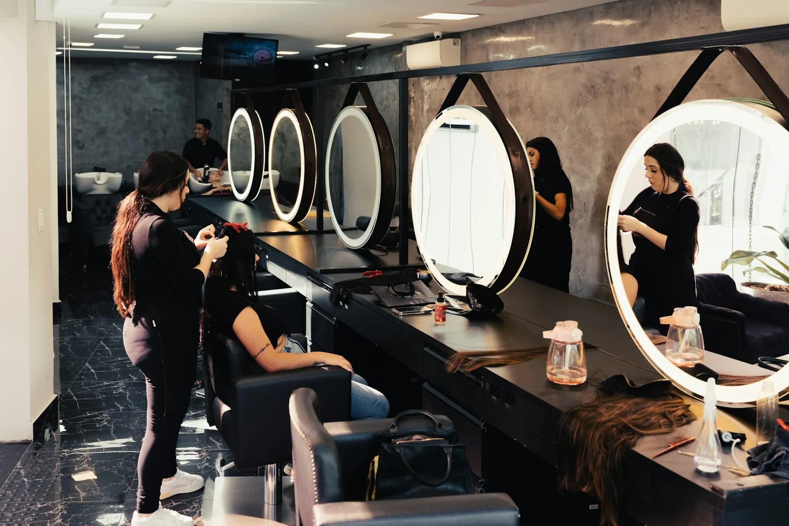 Shelf intelligence at Luma Aesthetics